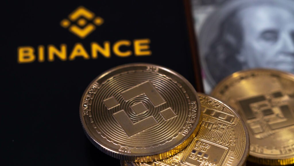 CZ Quitte Binance, le BNB S'ébranle